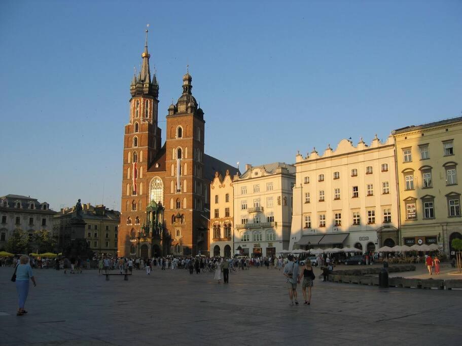 Selene - Pantheon Apartments Krakow Luaran gambar